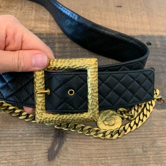 Vintage Chanel Iconic Chain Belt with Pouch - Picture 6 of 11